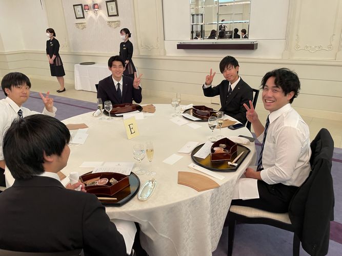 『ホテル雅叙園東京』で日本料理を学ぶ　～テーブルマナー～